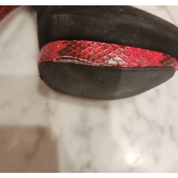 MassimoChic Black Sued and Red Snake Skin Heels Size 8 - Picture 6 of 7